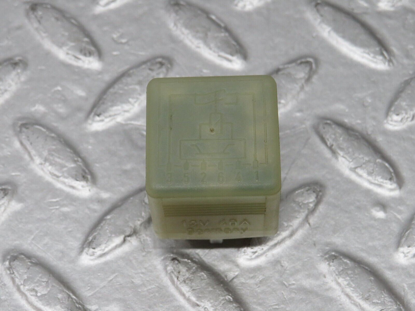 36086 Mercedes-Benz W126 420SE Door Window Control Relay 0015427819