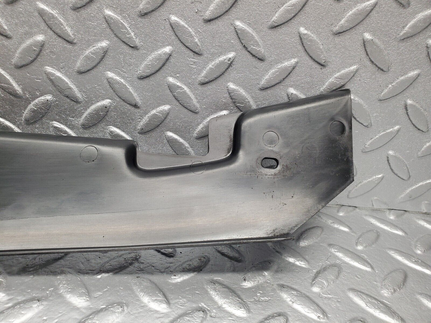 46348 Mercedes-Benz C123 280CE Coupe Front Bumper Centre Filler Trim 1238853023