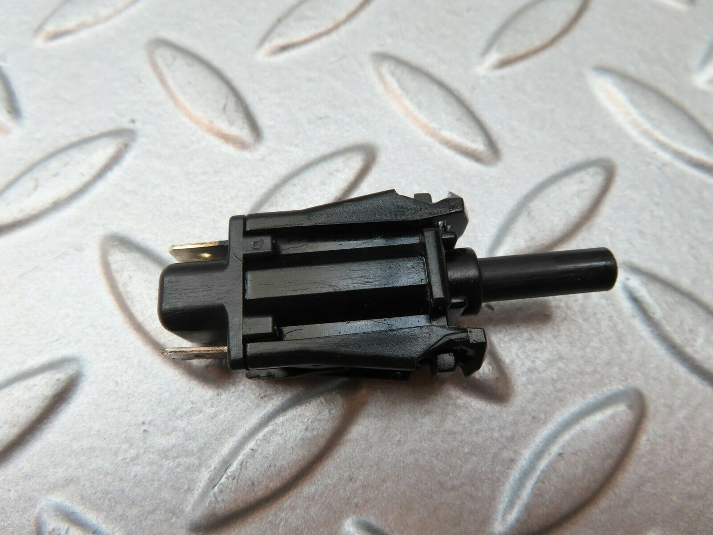4206 Mercedes-Benz V123 240D LWB Door Contact Switch 0015458714