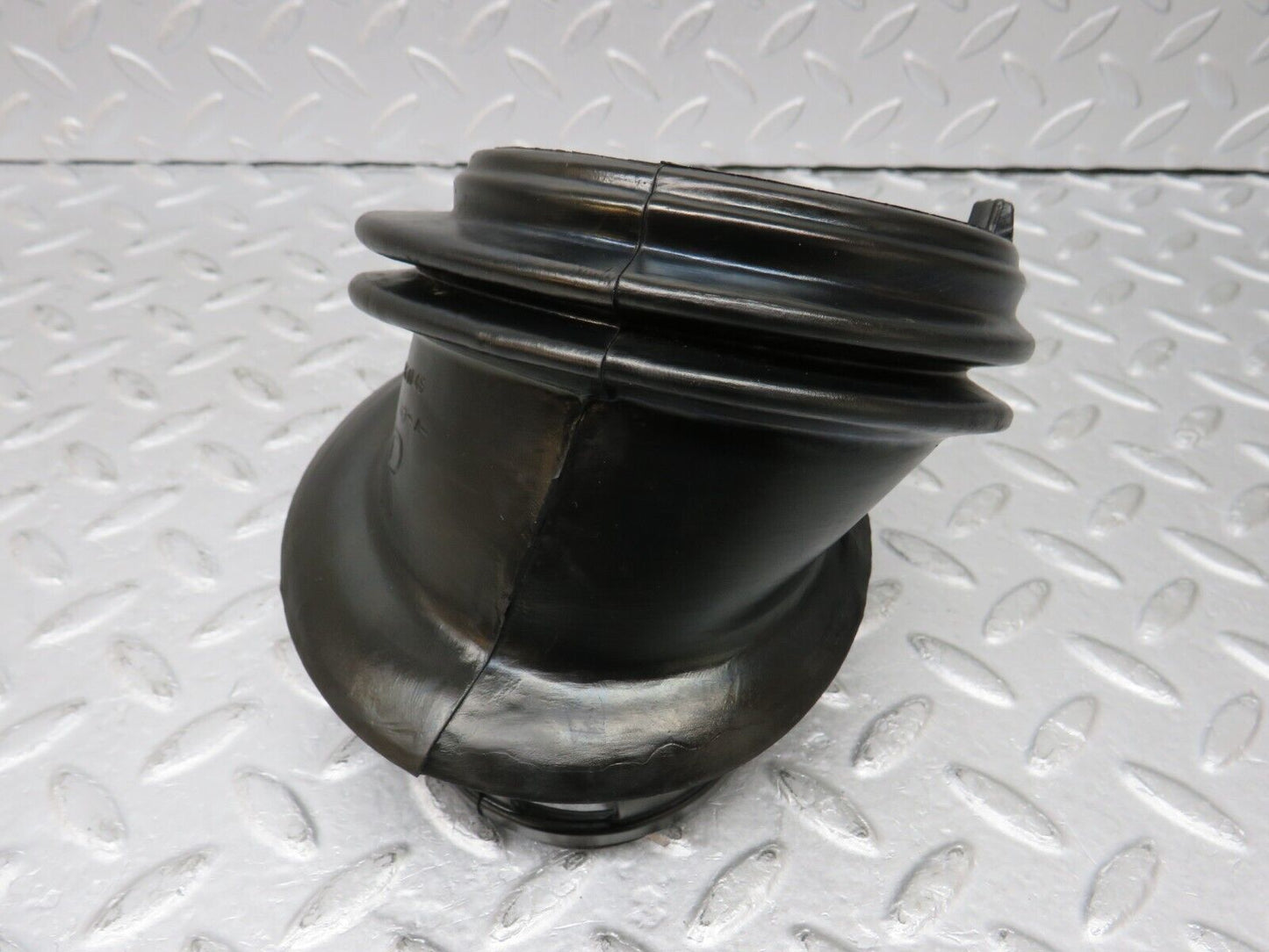 36180 Mercedes-Benz W126 420SE Fuse Box Rubber Grommet 1265450146