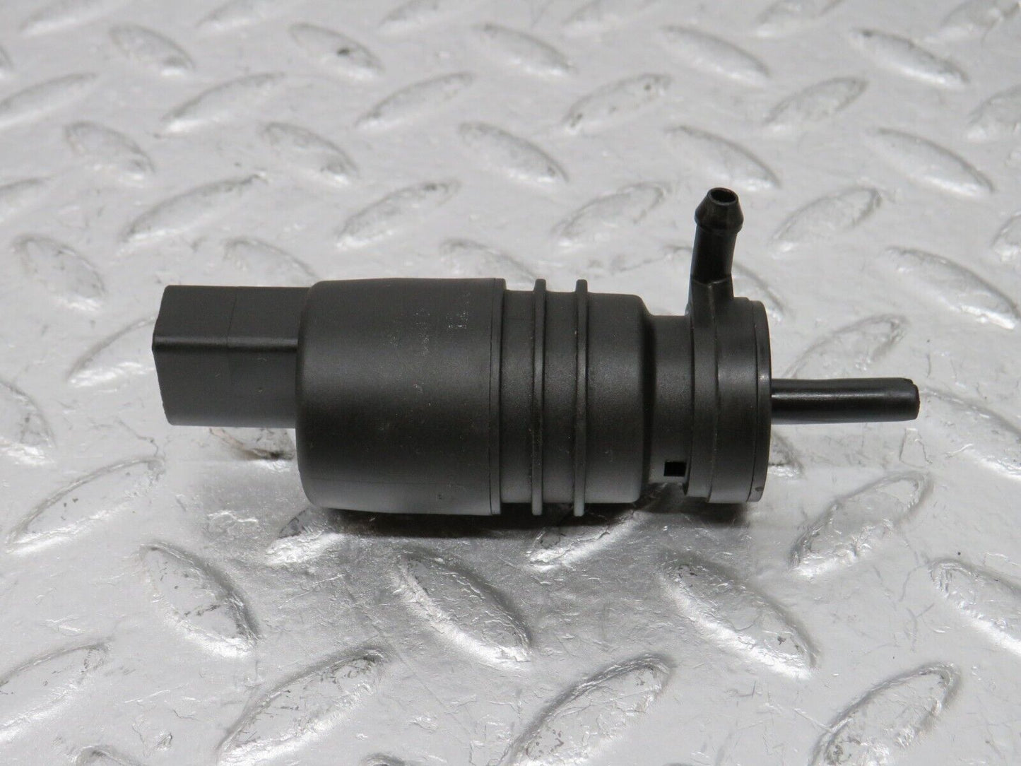 34743 Mercedes-Benz W210 320E Windscreen Washer Pump VDO