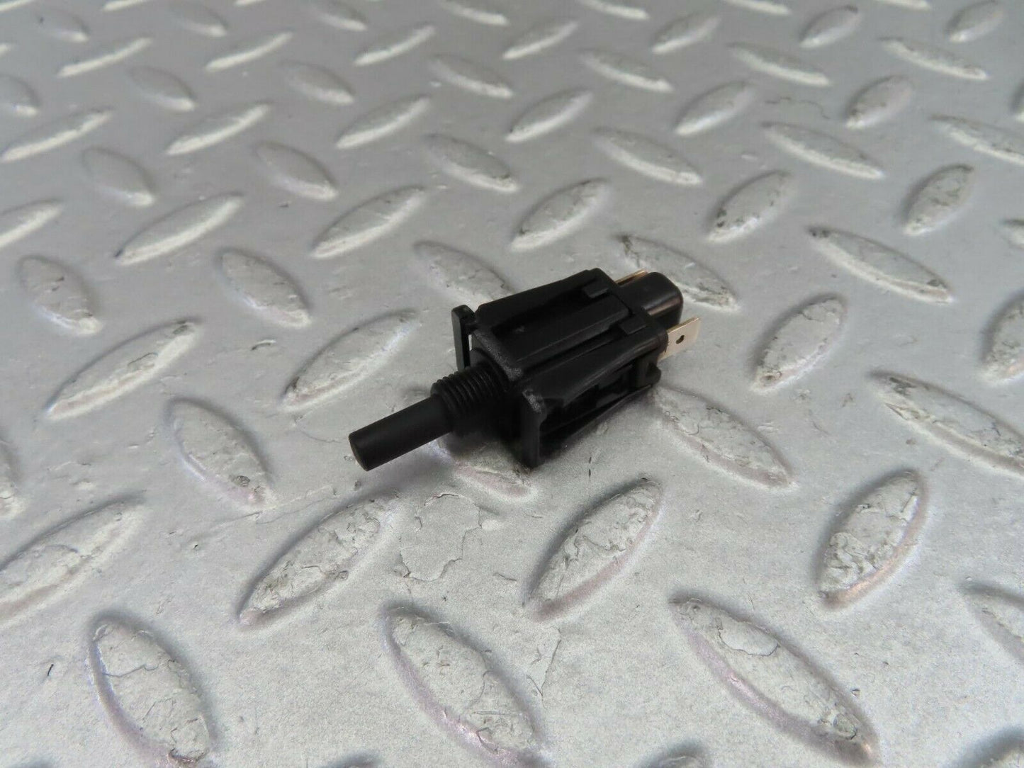 9366 Mercedes-Benz C124 300CE Coupe Door Contact Switch 2018201110