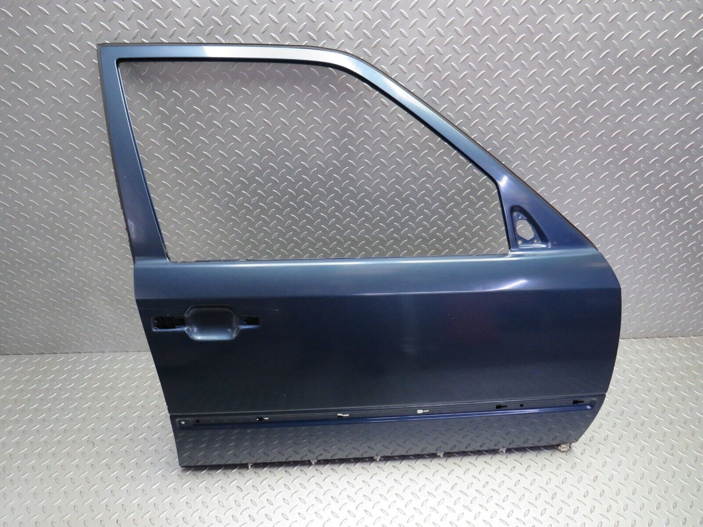 31415 Mercedes-Benz S124 220TE Wagon Front Right Door