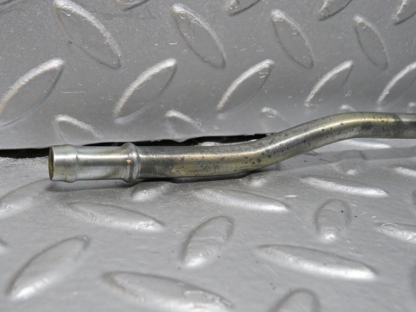 39805 Mercedes-Benz R129 320SL Coupe Oil Line Pipe