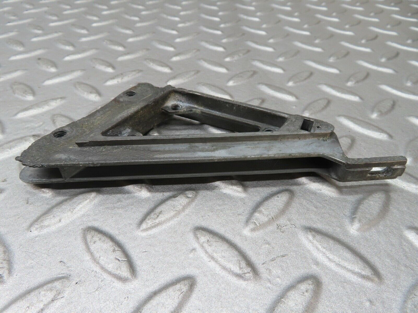 17557 Mercedes-Benz W116 450SEL Wing Mirror Bracket 1167250041