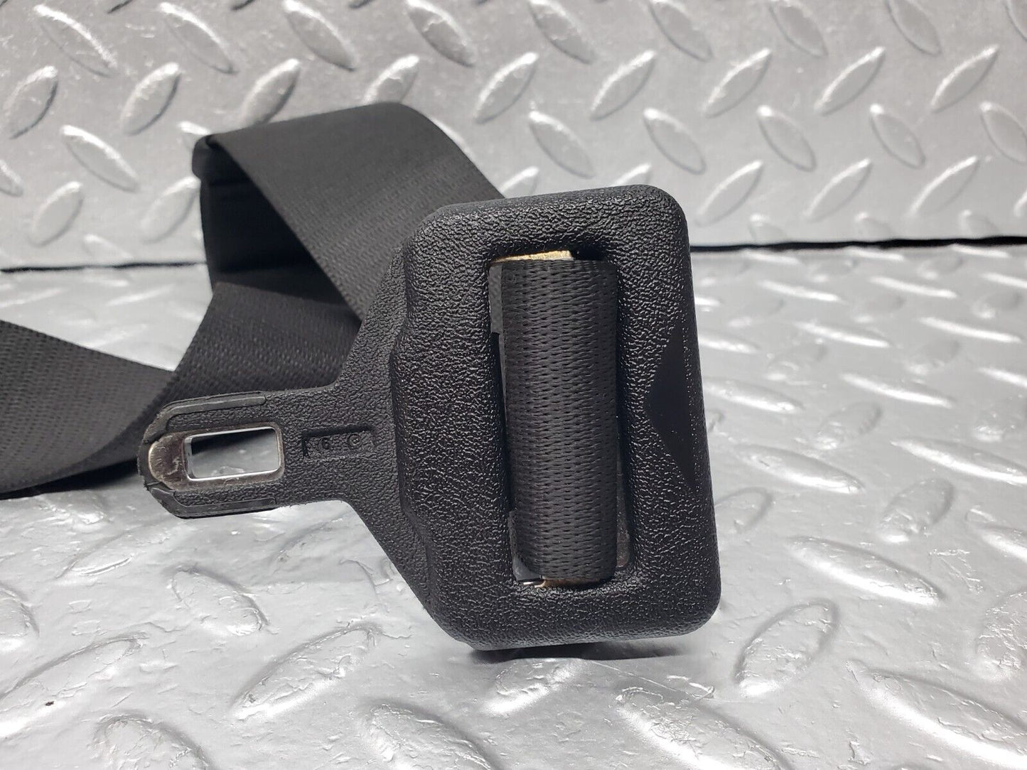 45865 Mercedes-Benz W126 420SE Rear Seat Belt Set With Buckles 1268601886 1248601185 1268601396