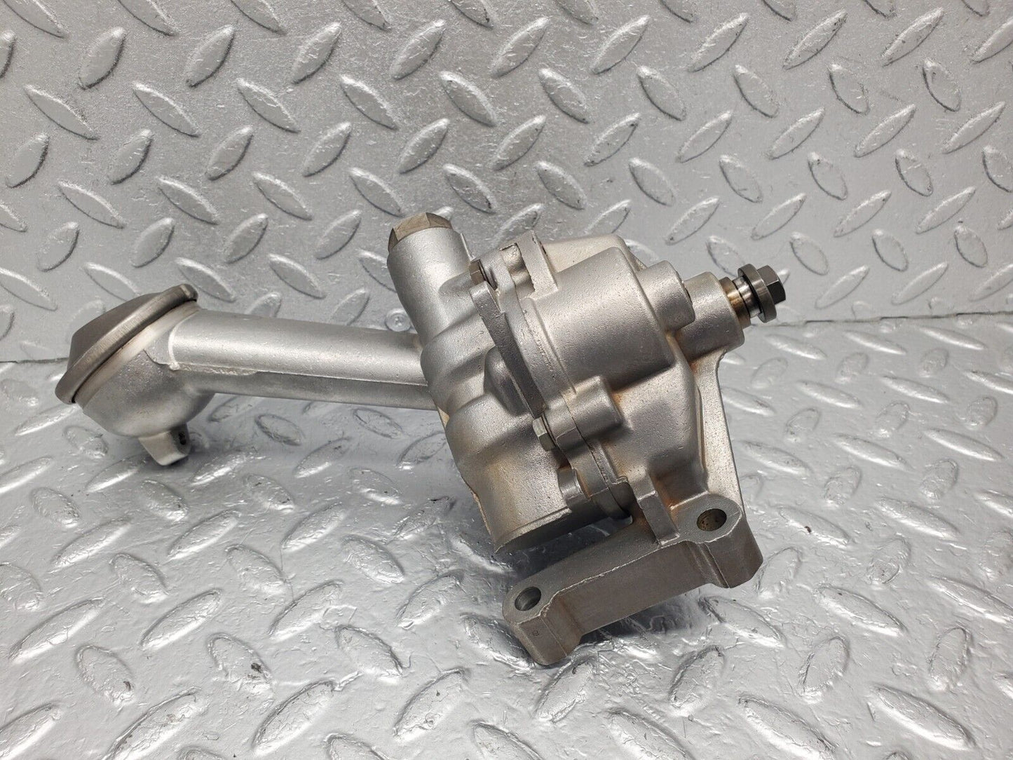 46159 Mercedes-Benz W124 280E Oil Pump 6031810320 6031810001