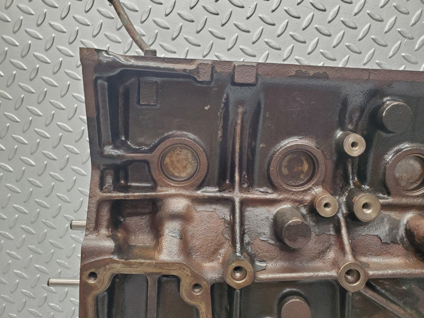 W124 Wagon engine block used OEM