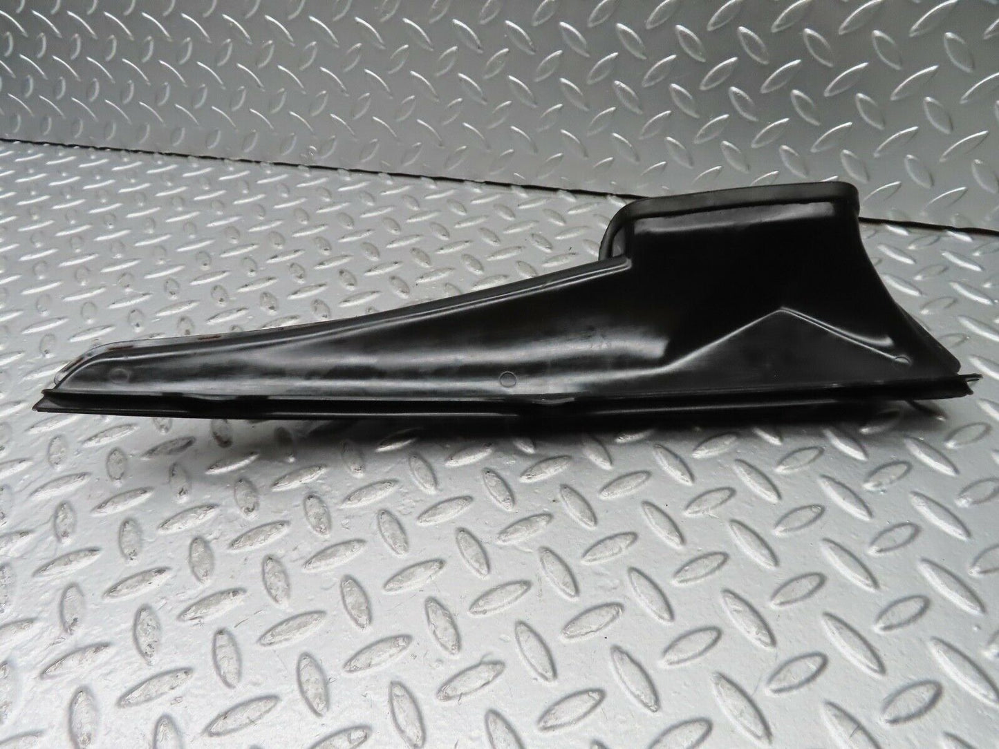20595 Mercedes-Benz R107 450SL Coupe Air Duct Vent Right Side