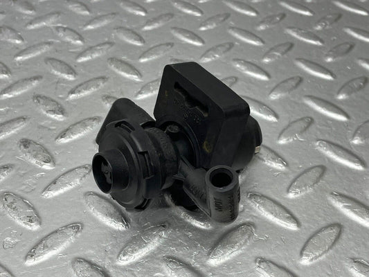 38027 Mercedes-Benz W124 220E Fuel Regeneration Vacuum Valve 0011408060