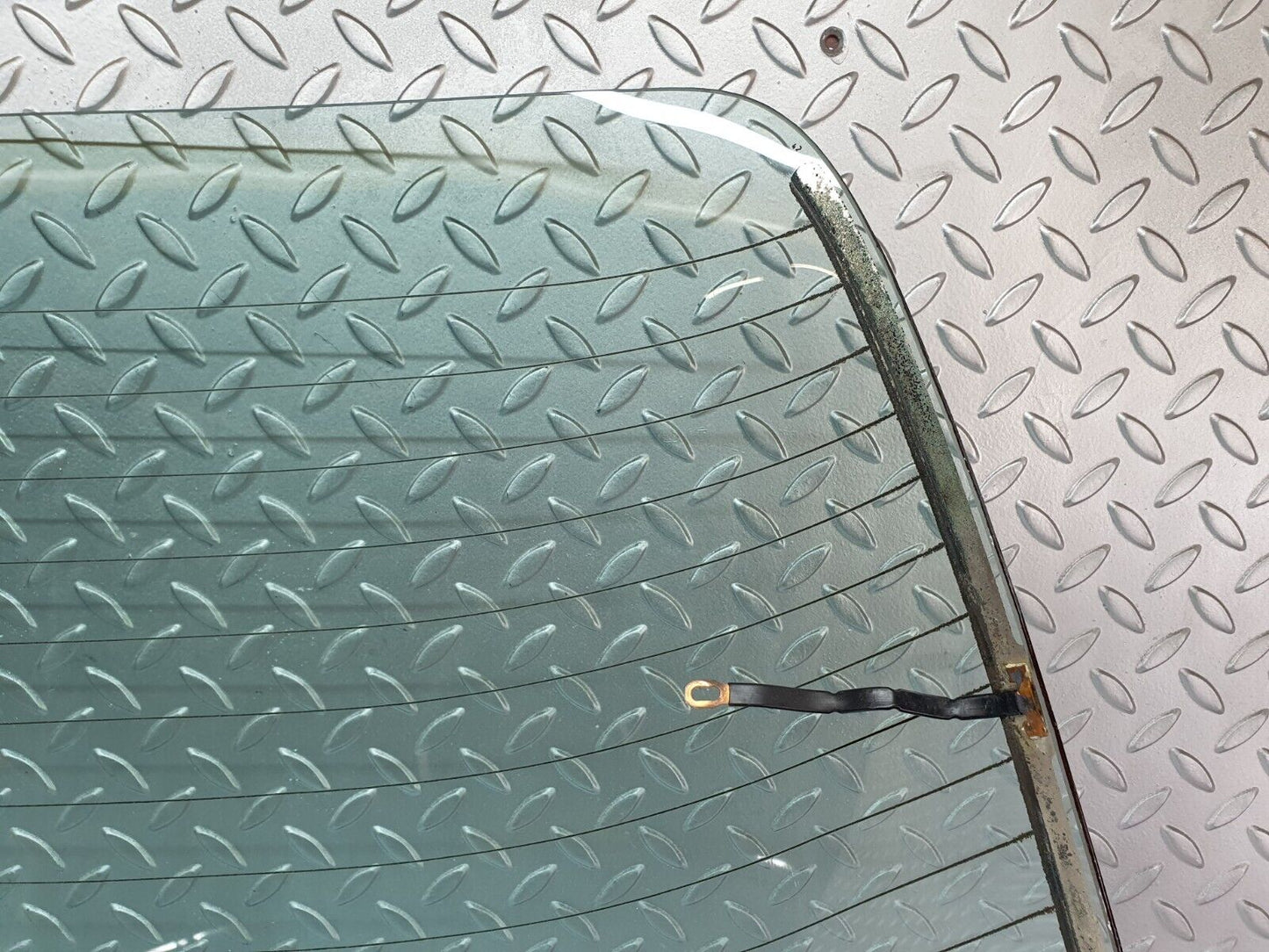 44128 Mercedes-Benz C123 230CE Coupe Rear Heated Windscreen Glass