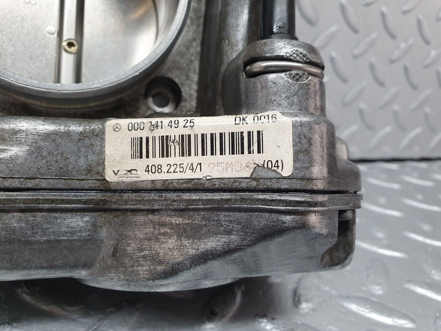 42499 Mercedes-Benz R129 320SL Coupe Throttle Body Valve VDO 0001414925