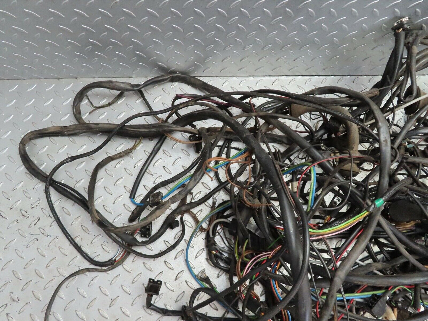 16772 Mercedes-Benz C107 380SLC Engine Chassis Body Wire Wiring Harness
