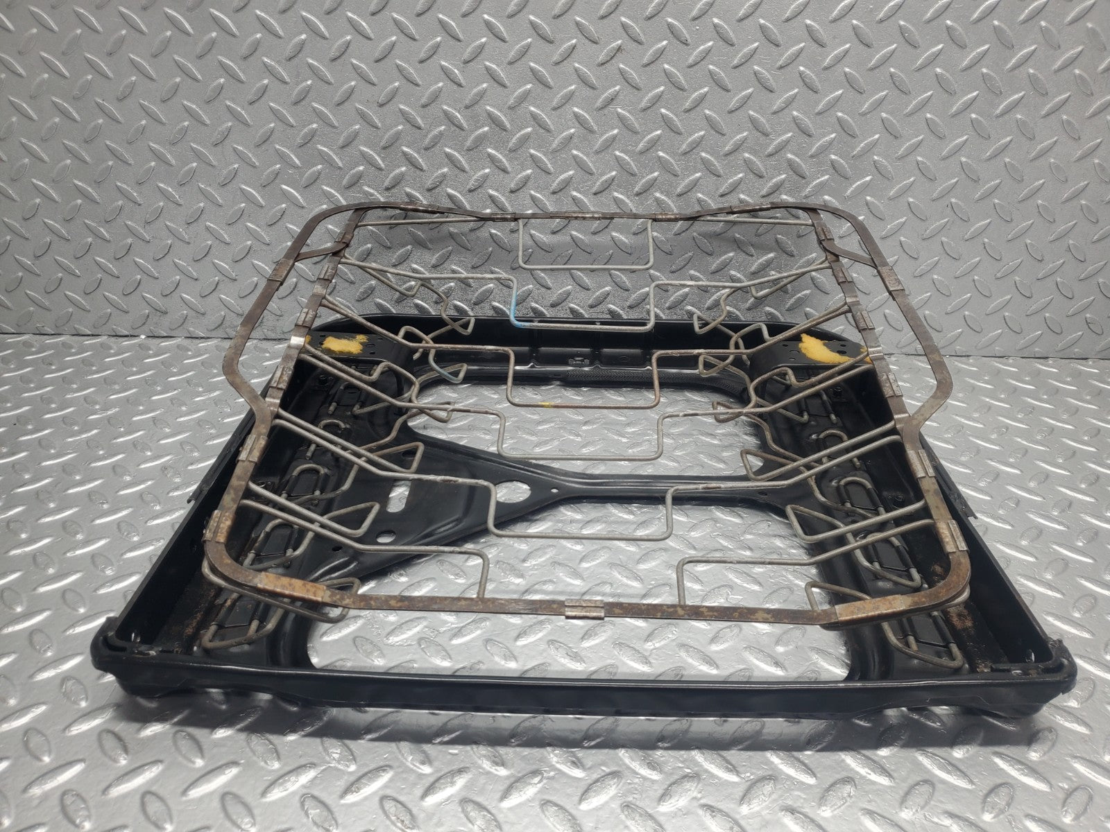 47183530