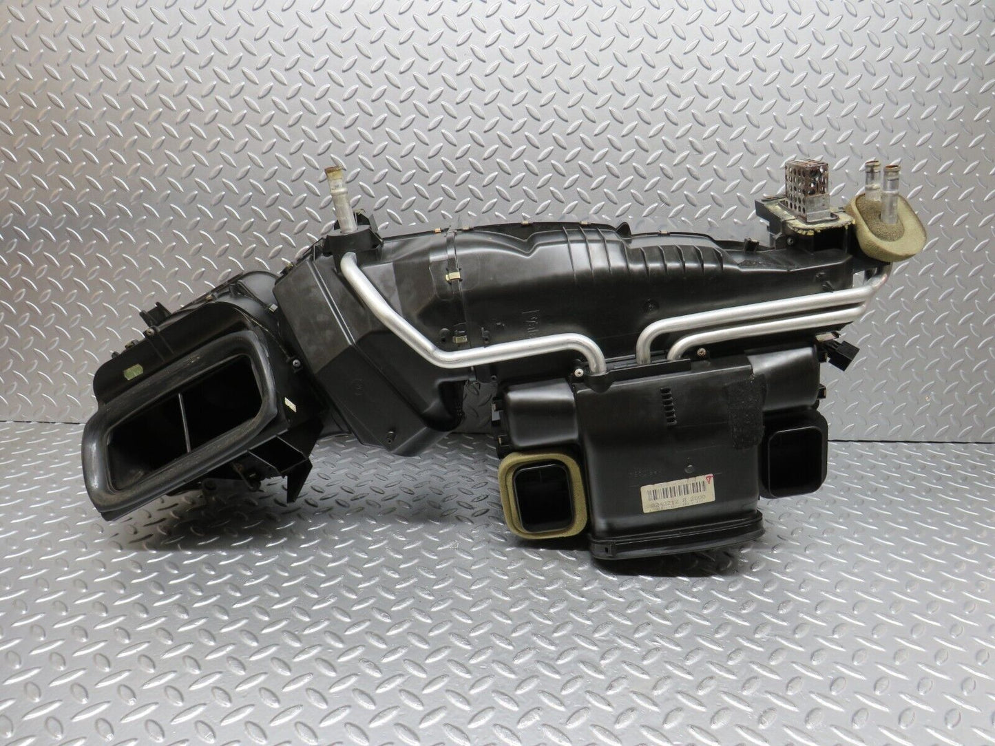 33444 Mercedes-Benz W202 C180 Heater Box Blower Housing Valeo 2028300362
