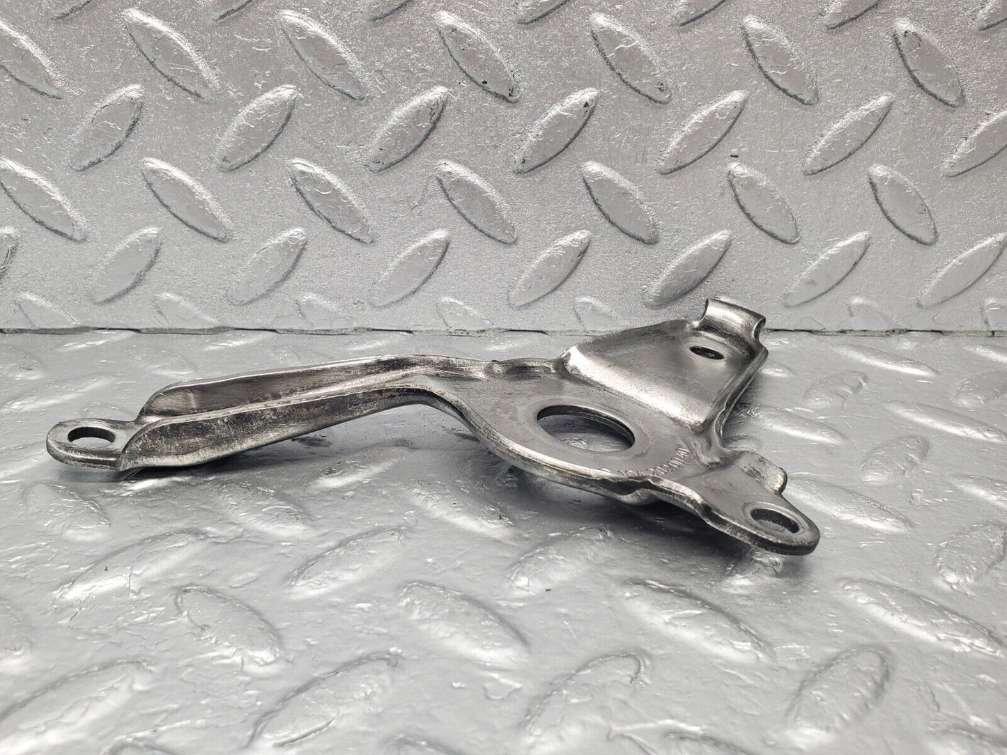 46185 Mercedes-Benz W124 280E Belt Tensioner Bracket 1042020040