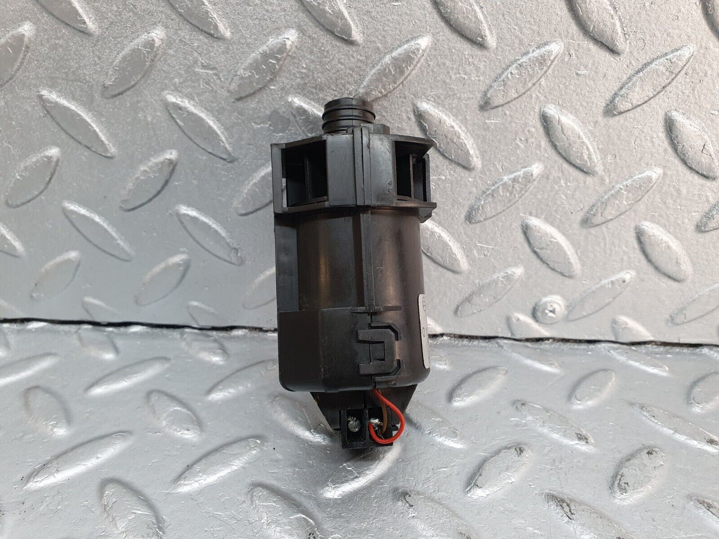 41062 Mercedes-Benz W126 300SE Temperature Sensor 0130002806