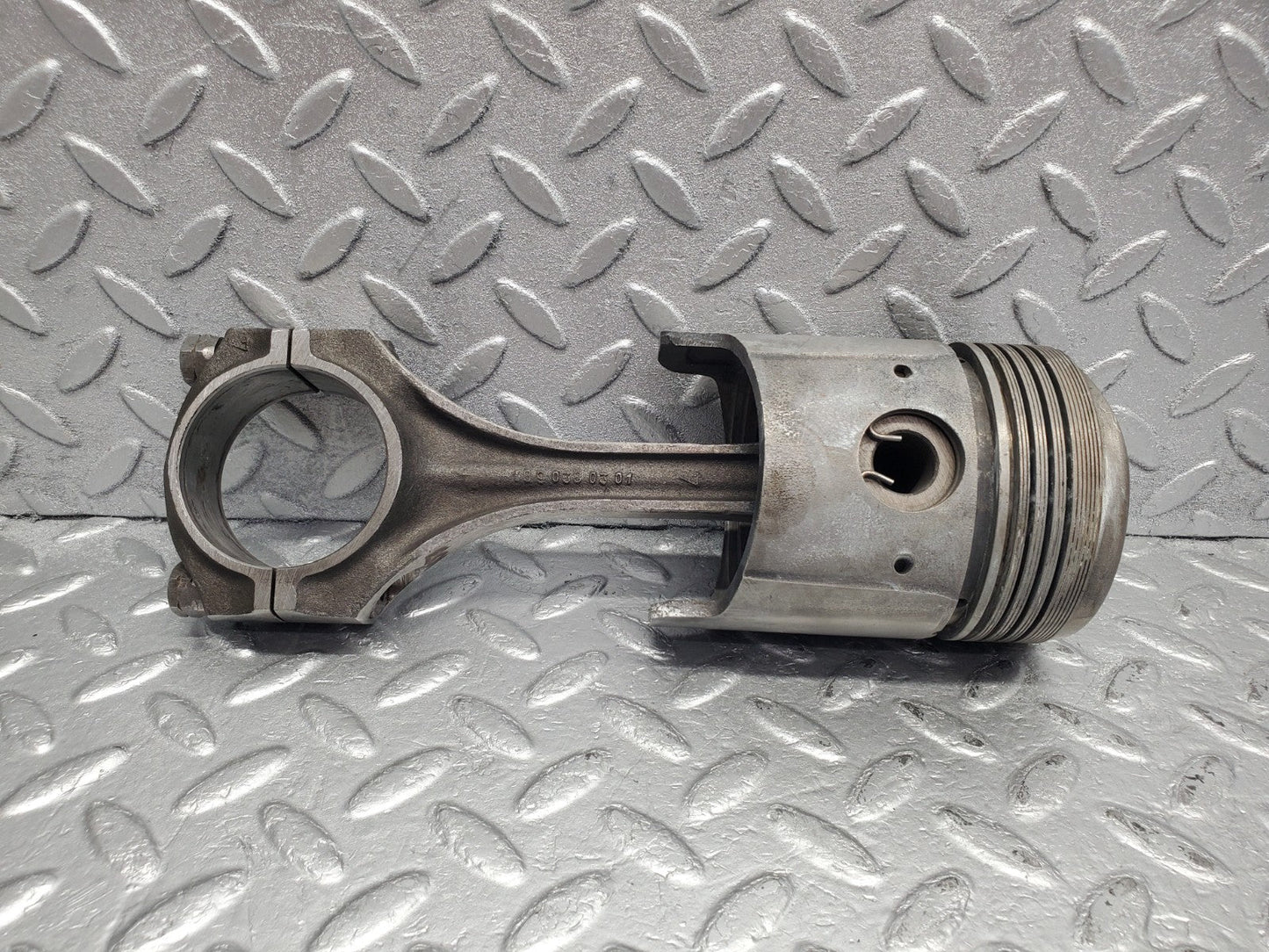 W112 piston with connecting rod used OEM