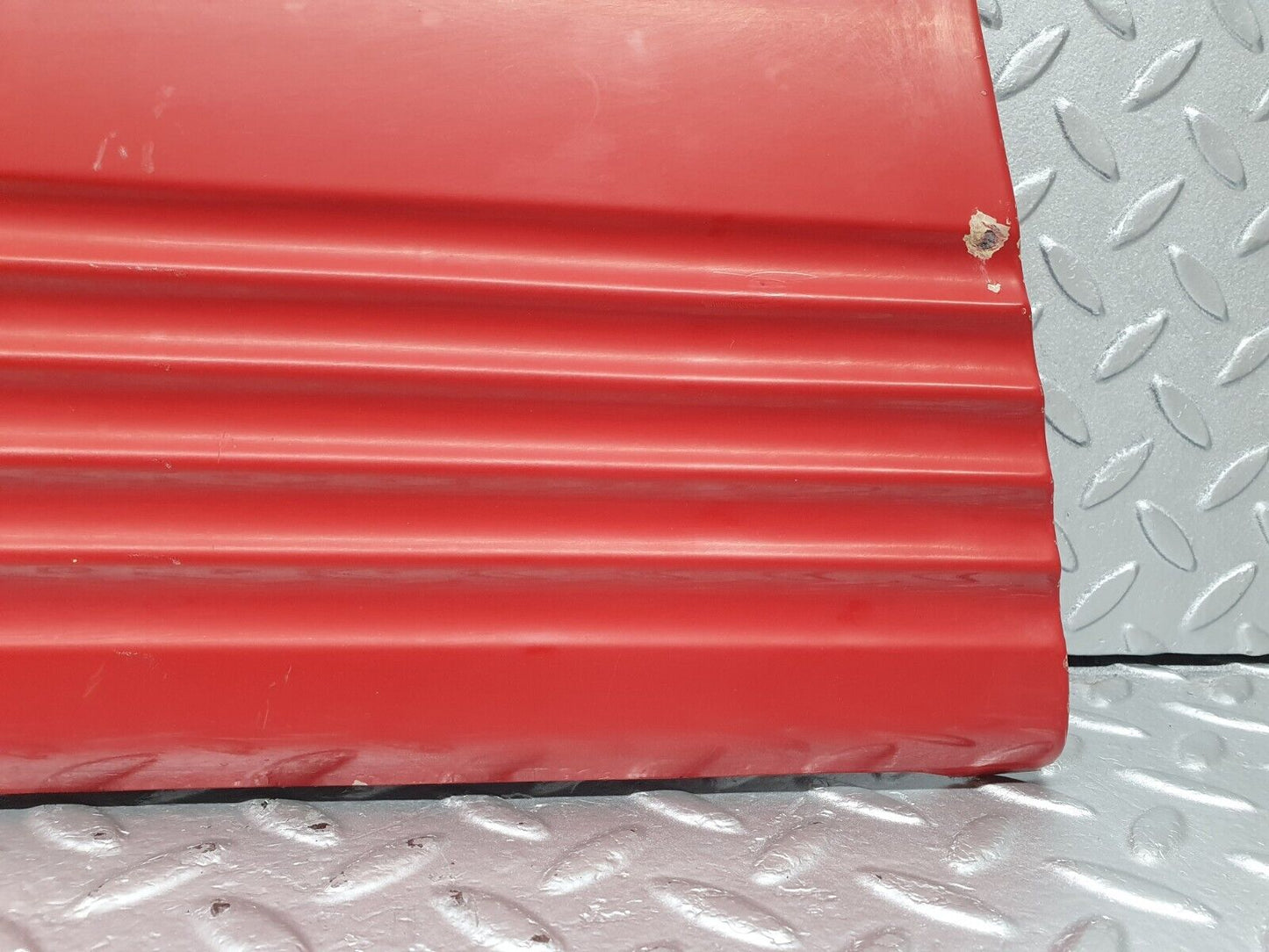 43489 Mercedes-Benz C126 380SEC Coupe Rear Right Fender Wing Lower Moulding Trim