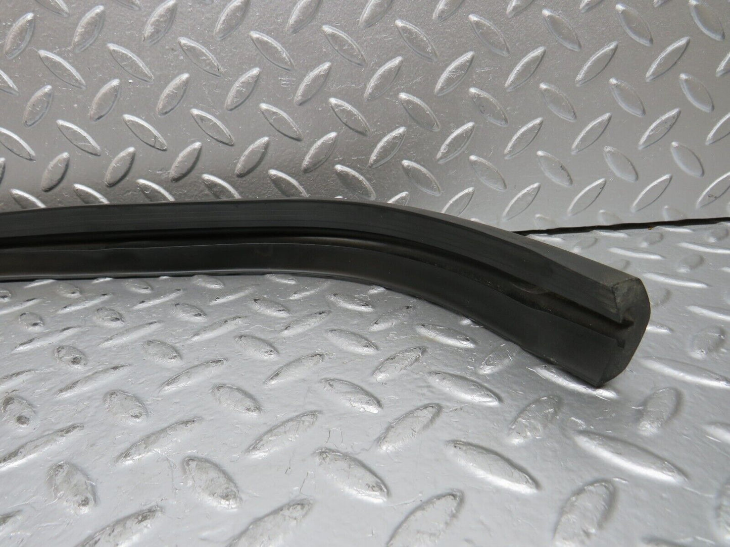 32217 Mercedes-Benz W123 230E Rear Bumper Rubber