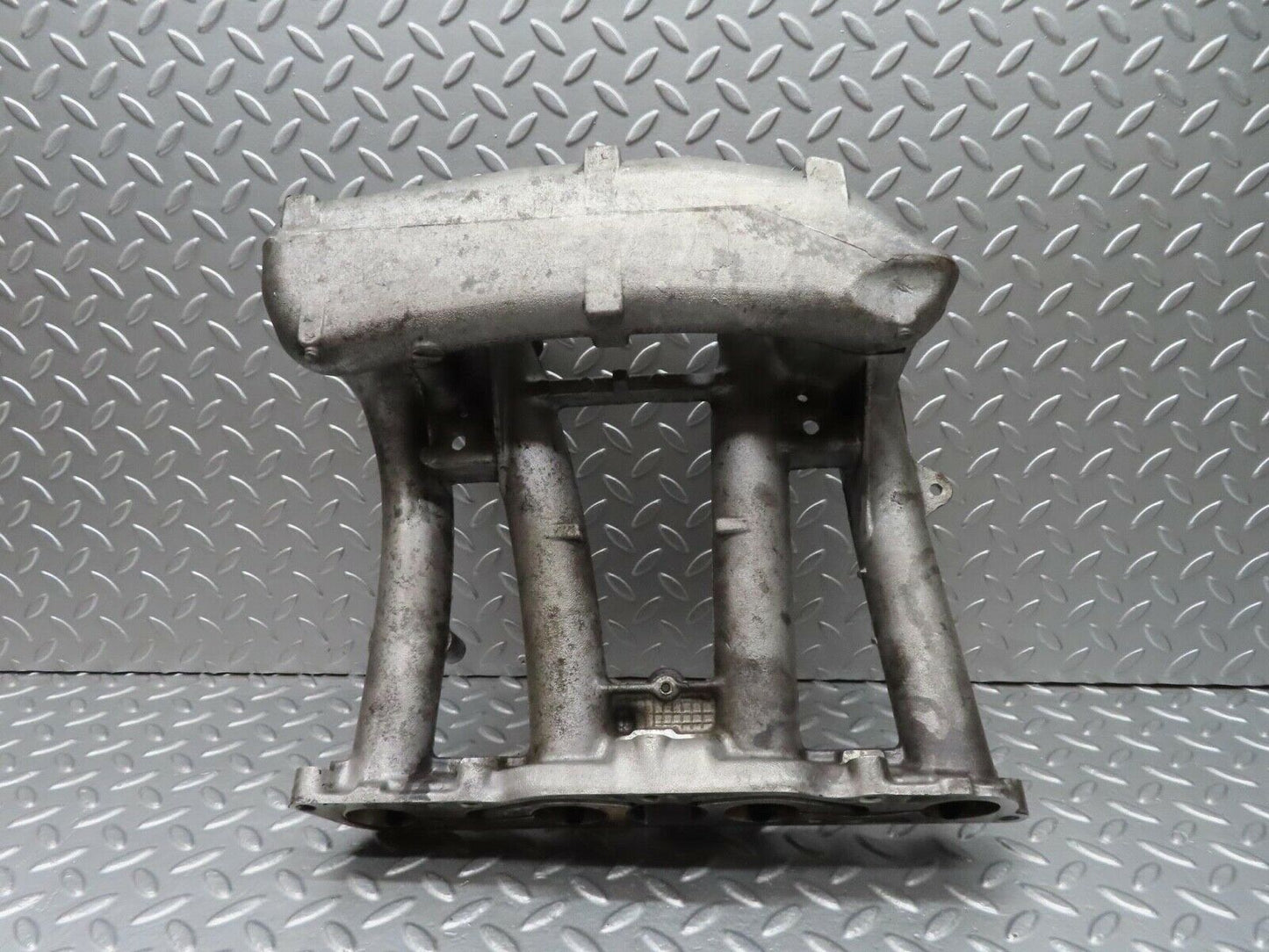 14809 Mercedes-Benz W201 190E Intake Manifold 1021413501