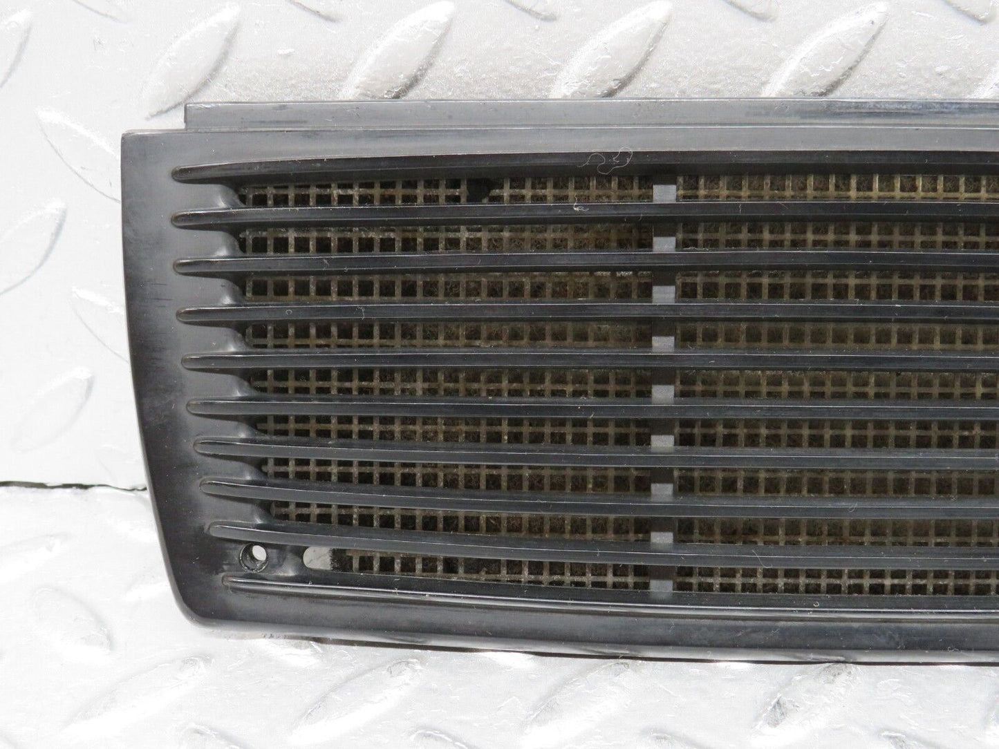 37489 Mercedes-Benz W109 300SEL Dashboard Speaker Cover