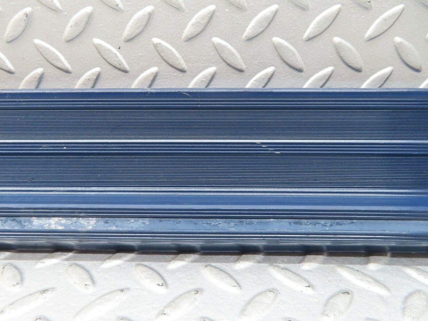 17534 Mercedes-Benz W116 450SEL Rear Left Door Sill Blue
