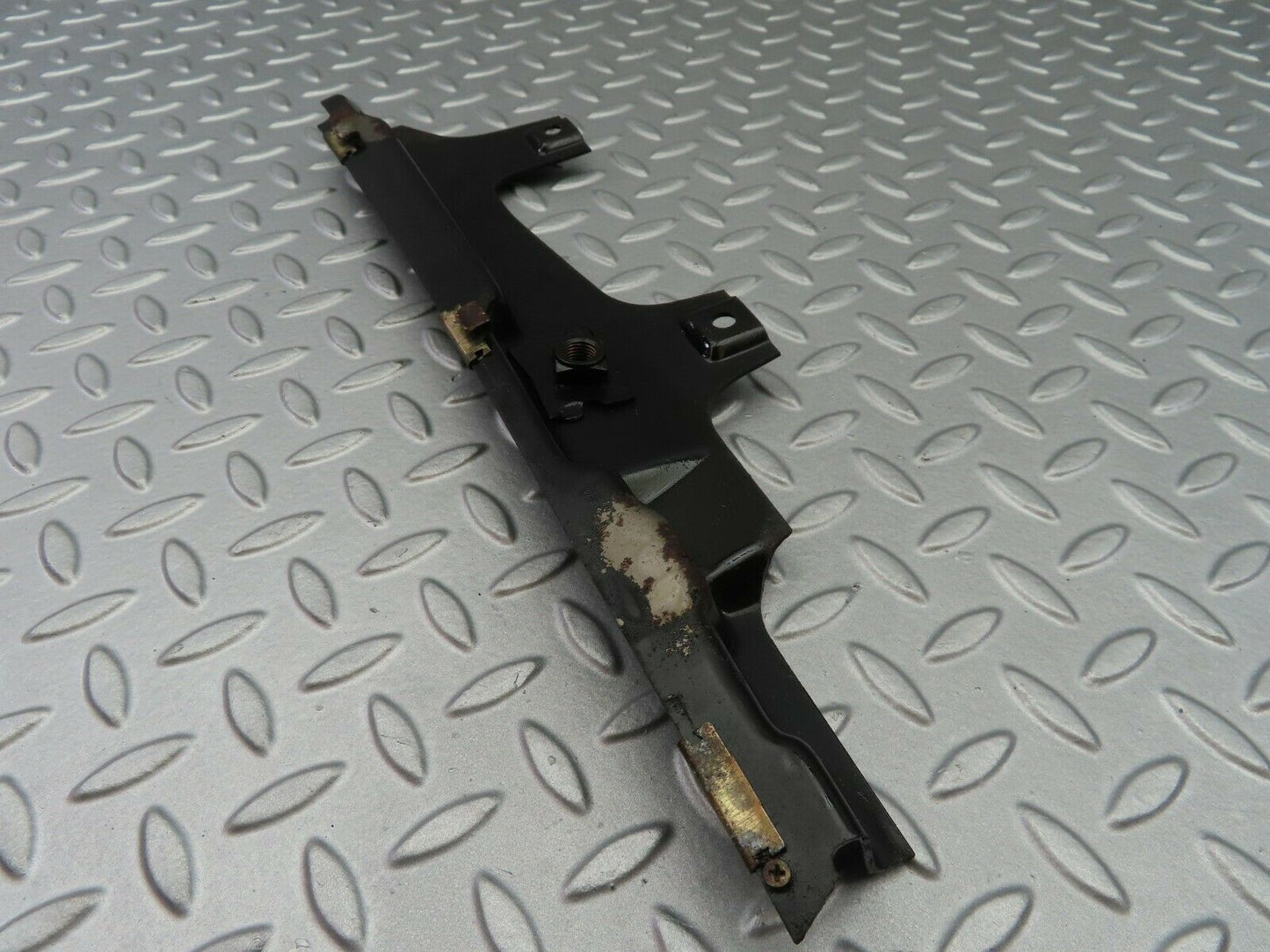 6888 Mercedes-Benz C107 350SLC Coupe Rear Left Inner Window Seal Holder Bracket