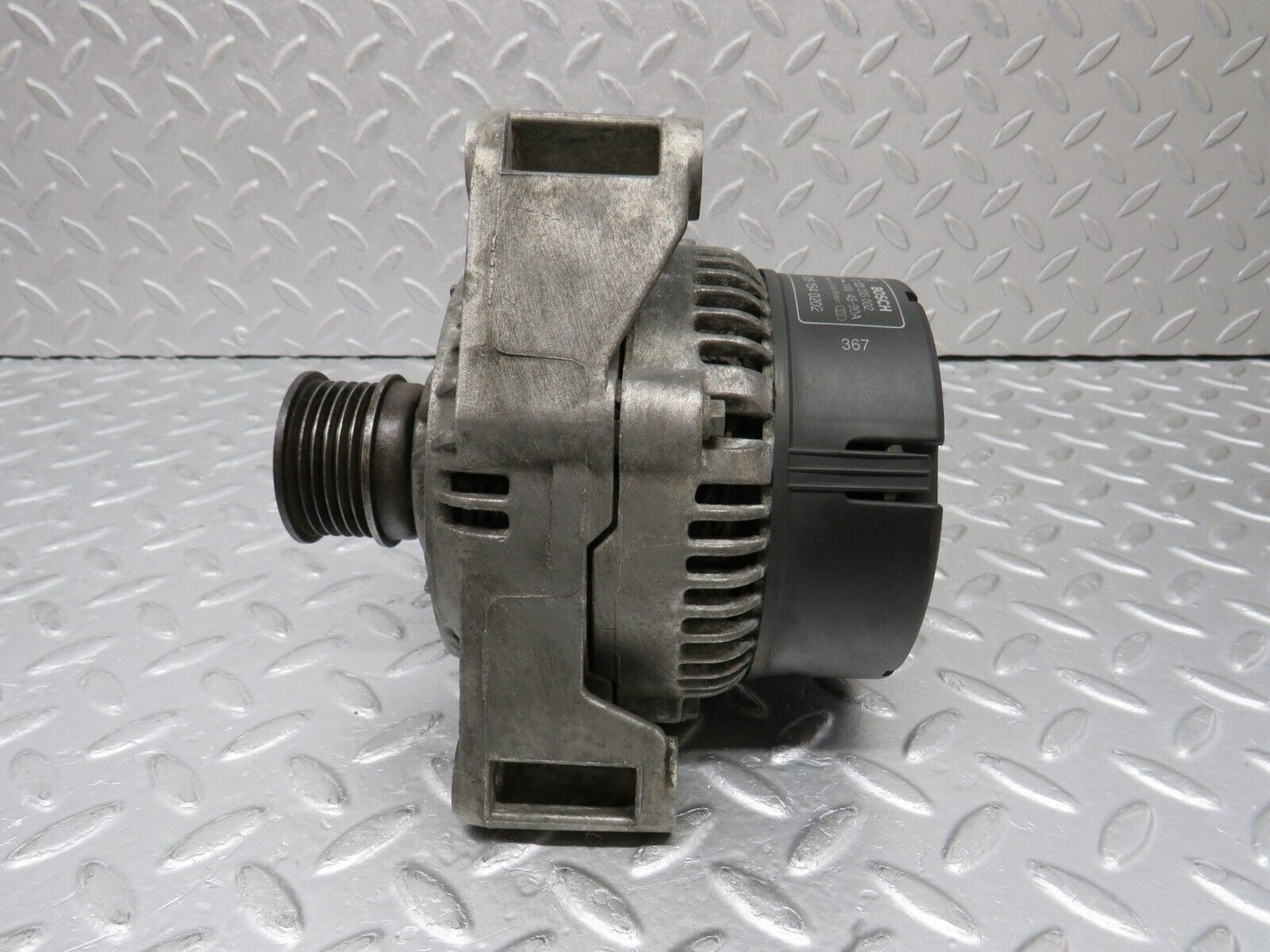 38075 Mercedes-Benz A124 320E Alternator Generator 0091540202 0123335002