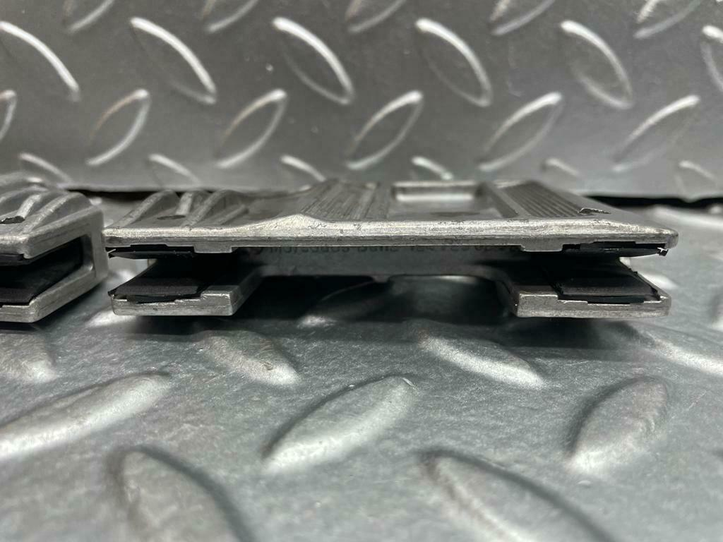 20121 Mercedes-Benz R129 300SL Coupe Door Window Guide Pad Pair 1247250132