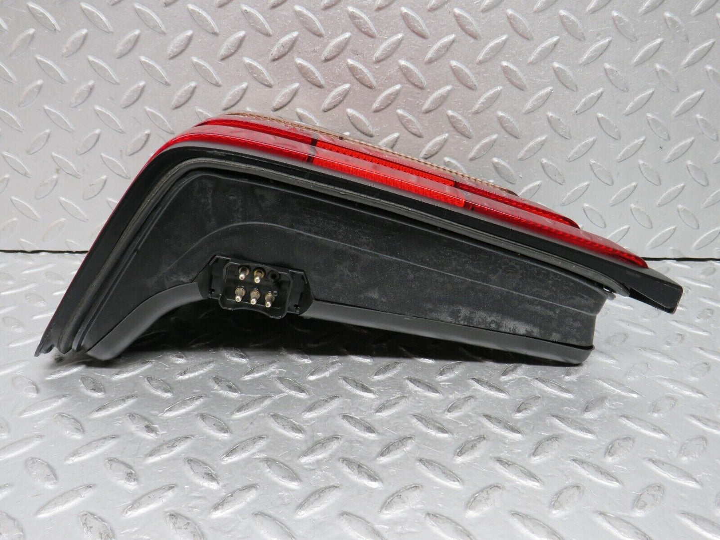 37847 Mercedes-Benz A124 320E Cabriolet Tail Light Left Side