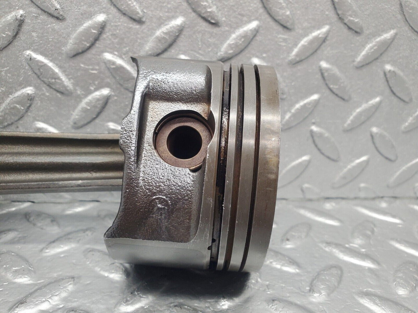 46224 Mercedes-Benz W124 280E Piston With Connecting Rod 1/94 B 74