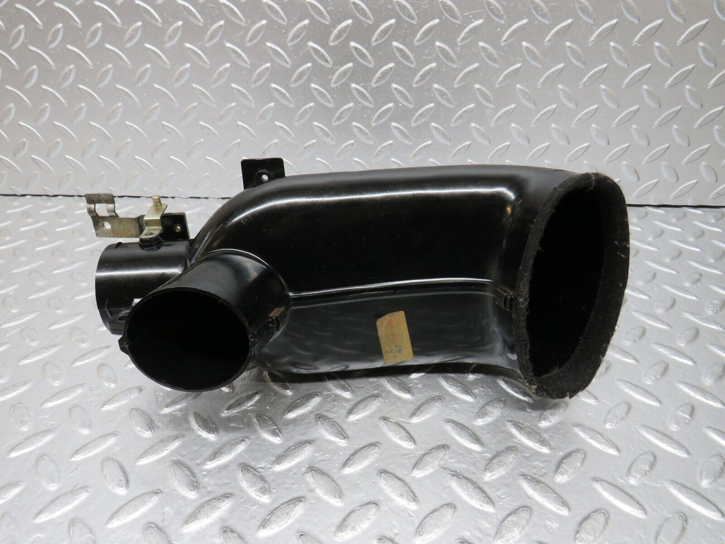 0787 Mercedes-Benz C107 350SLC Coupe Air Vent Control Dash Air Duct Left Side