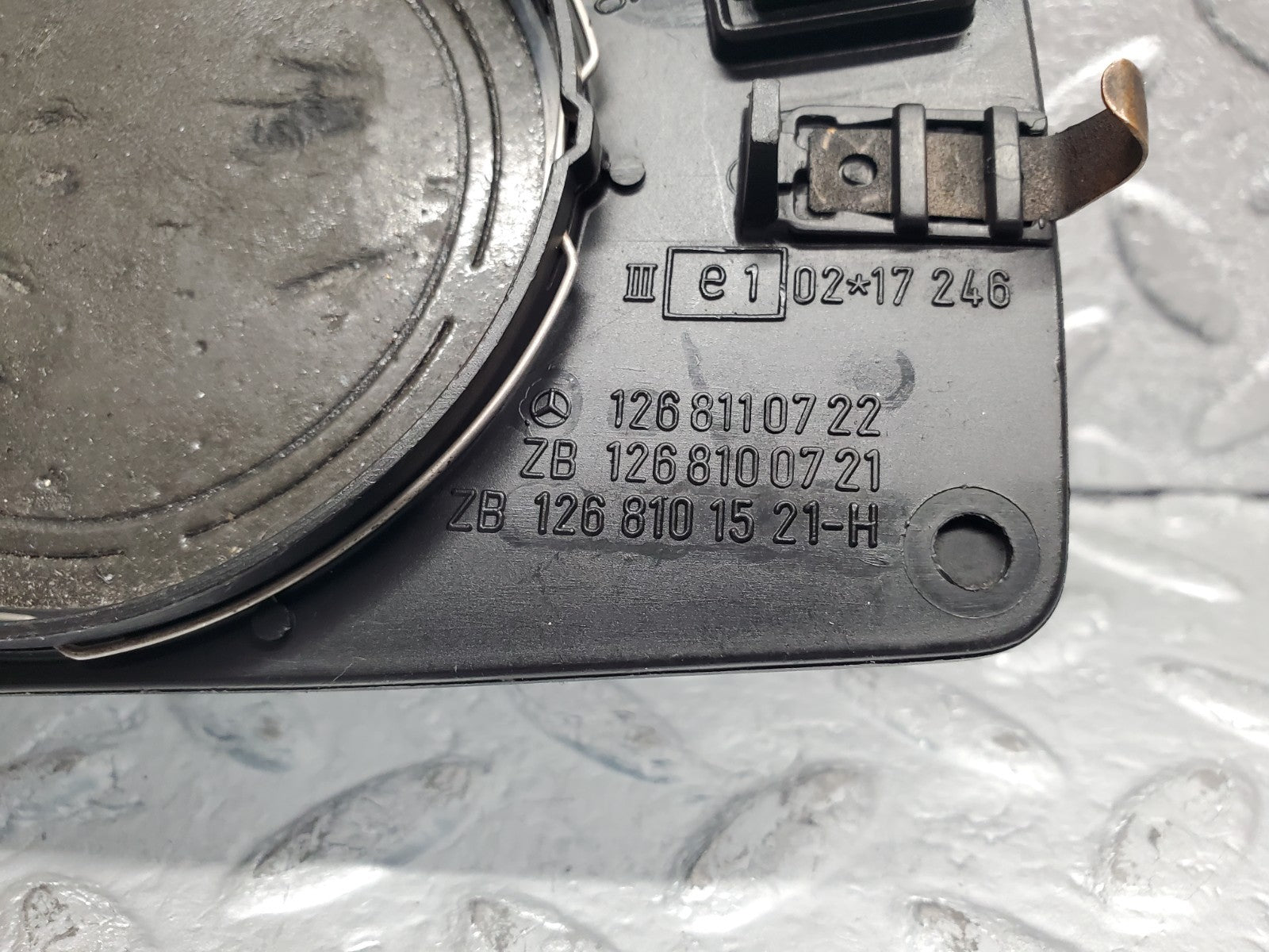 46493183