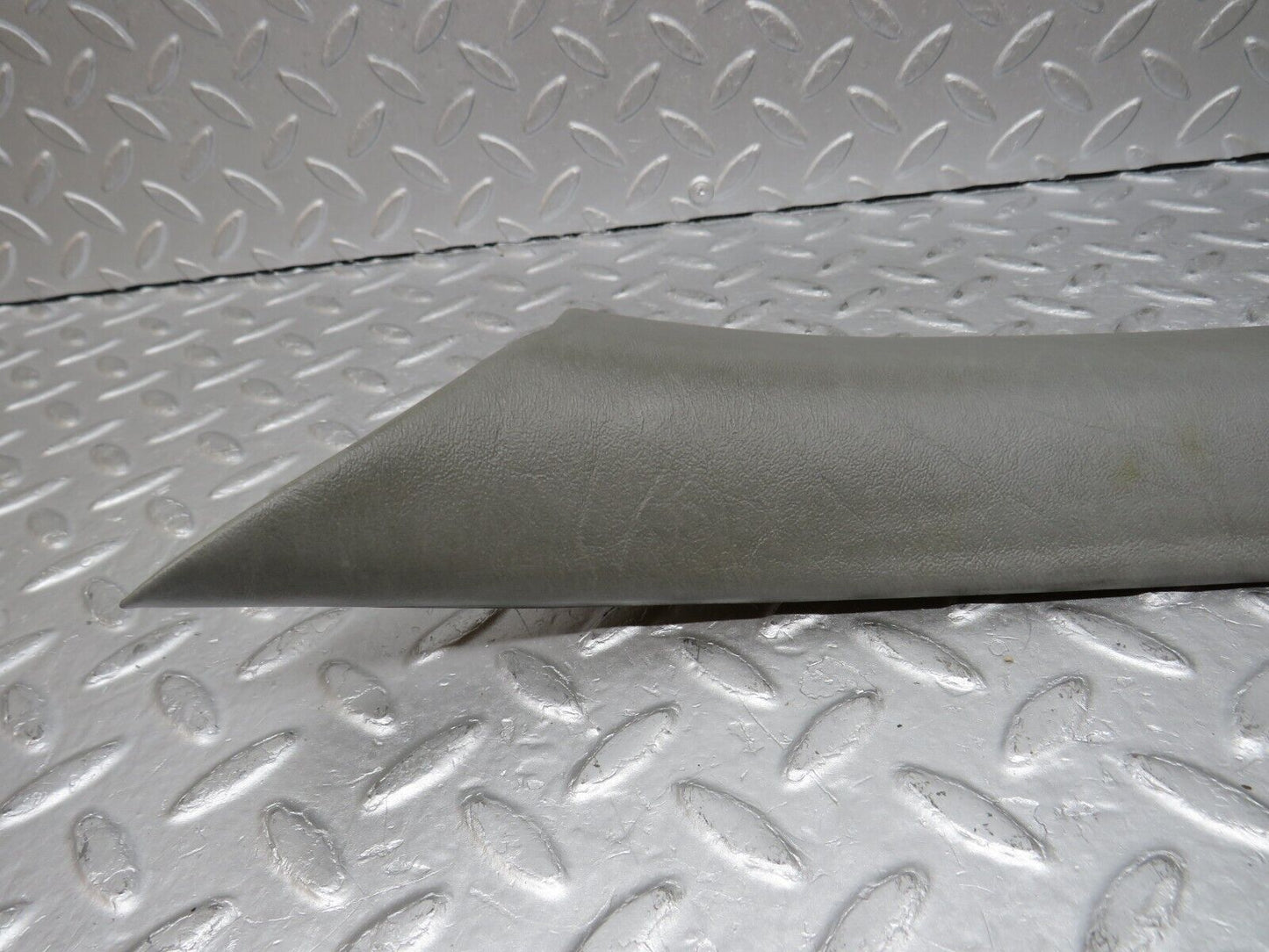 36060 Mercedes-Benz W126 420SE A Pillar Interior Cover Left Side Grey