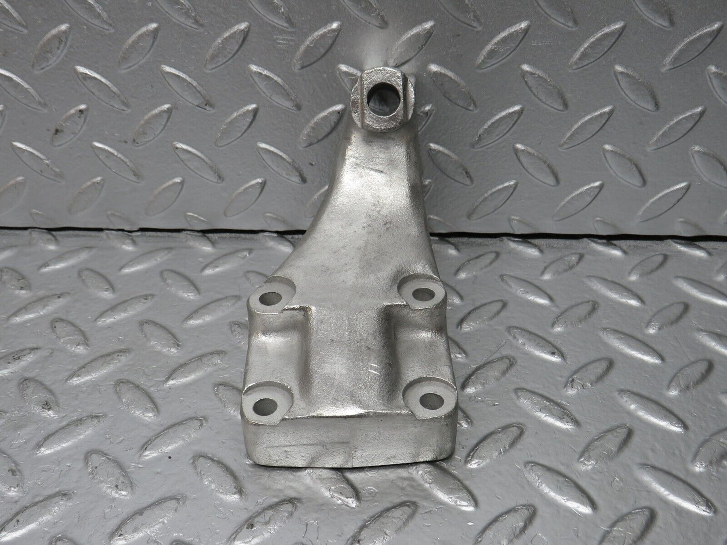 33060 Mercedes-Benz C107 R107 350 V8 Engine Mount Bracket Right 1162232304