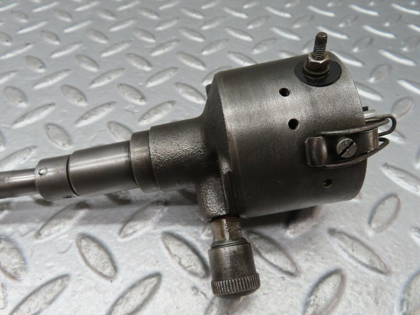 18573 Mercedes-Benz W136 170V Ignition Distributor Bosch VJU4BR1