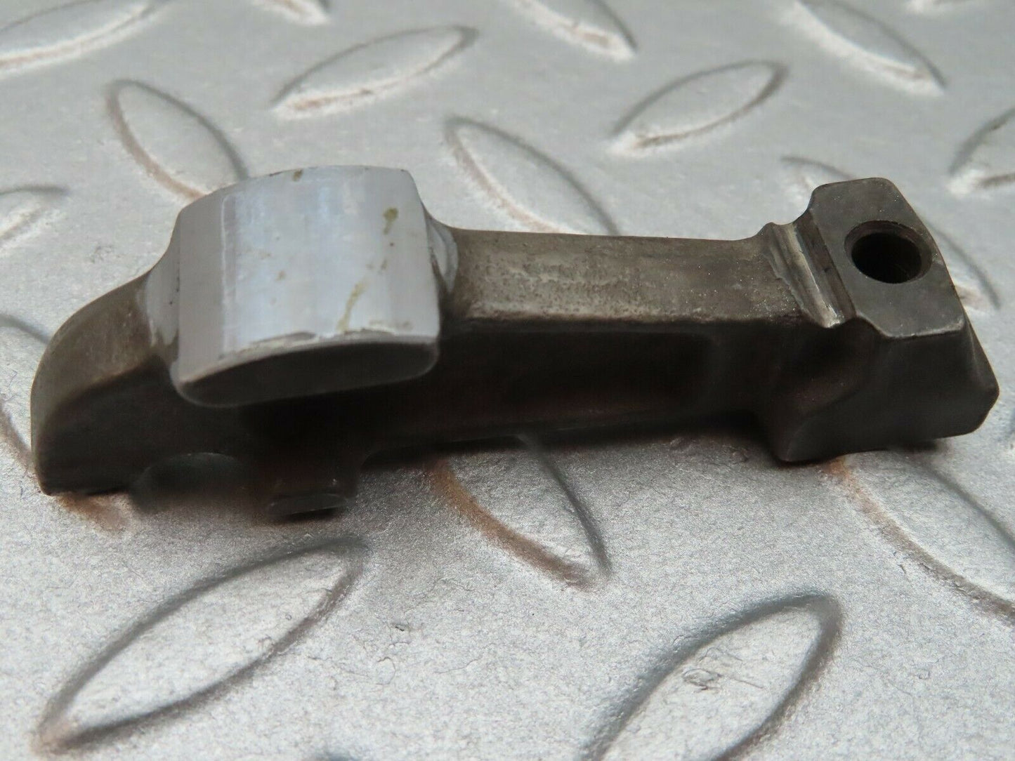 3538 Mercedes-Benz W108 280SE Valve Rocker Arm With Retaining Spring
