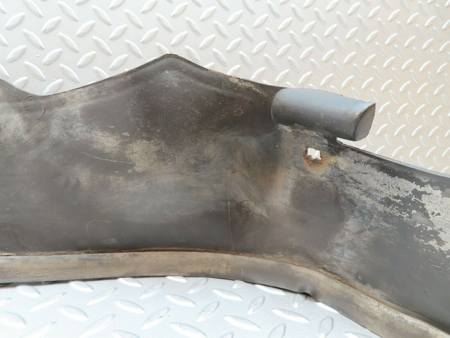 4224 Mercedes-Benz V123 240D LWB Front Right Plastic Inner Fender Wing 1238840635