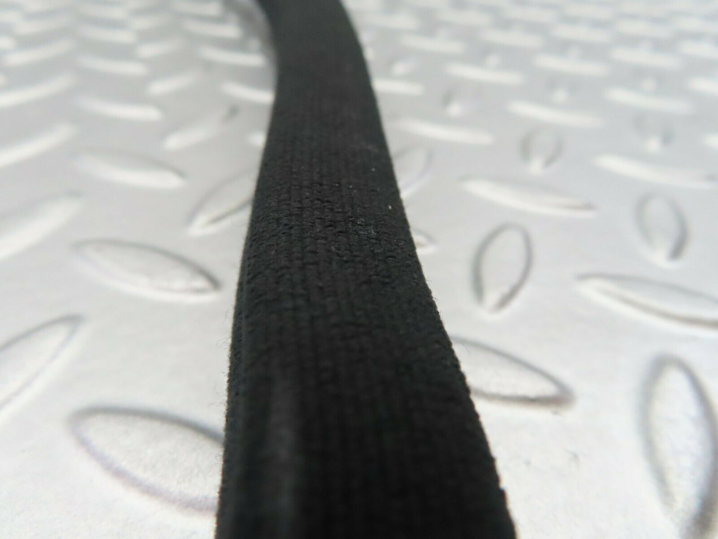 6638 Mercedes-Benz S124 E220 Wagon Rear Right Cloth Covered Door Seal