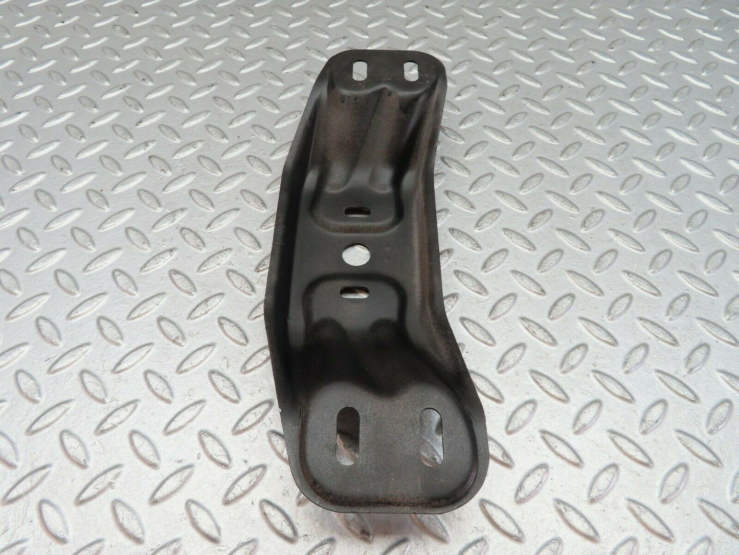 9574 Mercedes-Benz C124 300CE Coupe Gearbox Mount Bracket