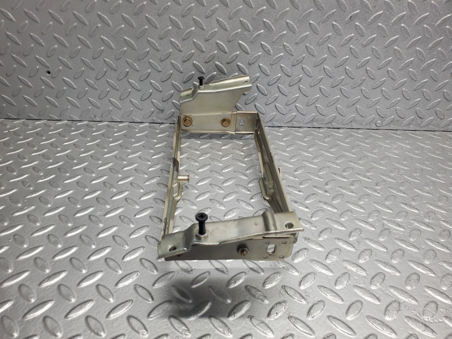 W124 Wagon dash airbag support bracket used OEM
