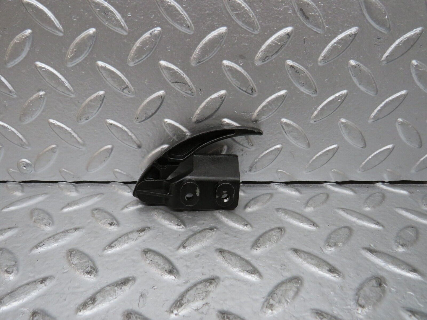 27255 Mercedes-Benz W123 280E Hood Opener Bonnet Opener Release