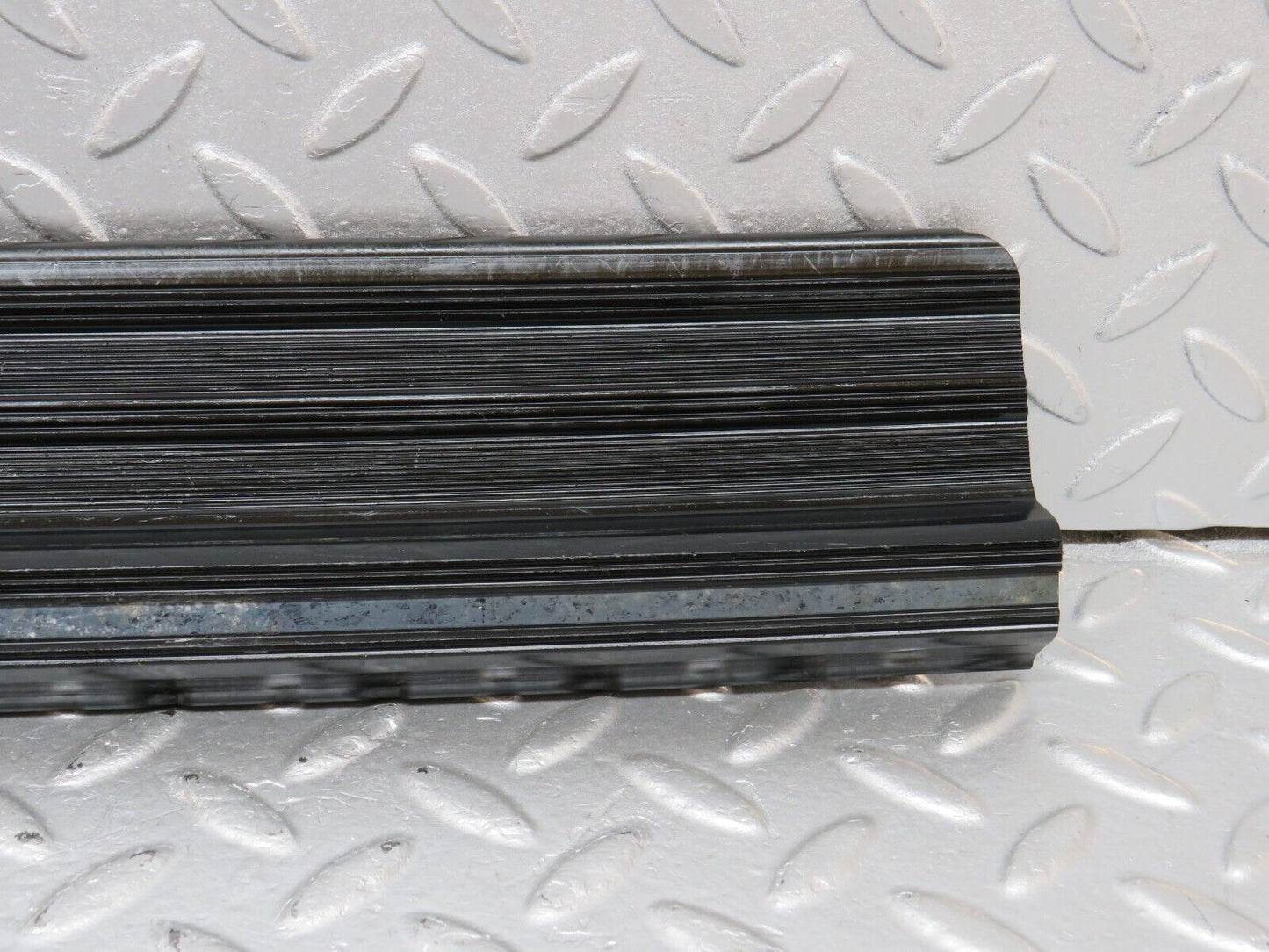 40632 Mercedes-Benz W123 300D Front Left Door Sill Trim Black