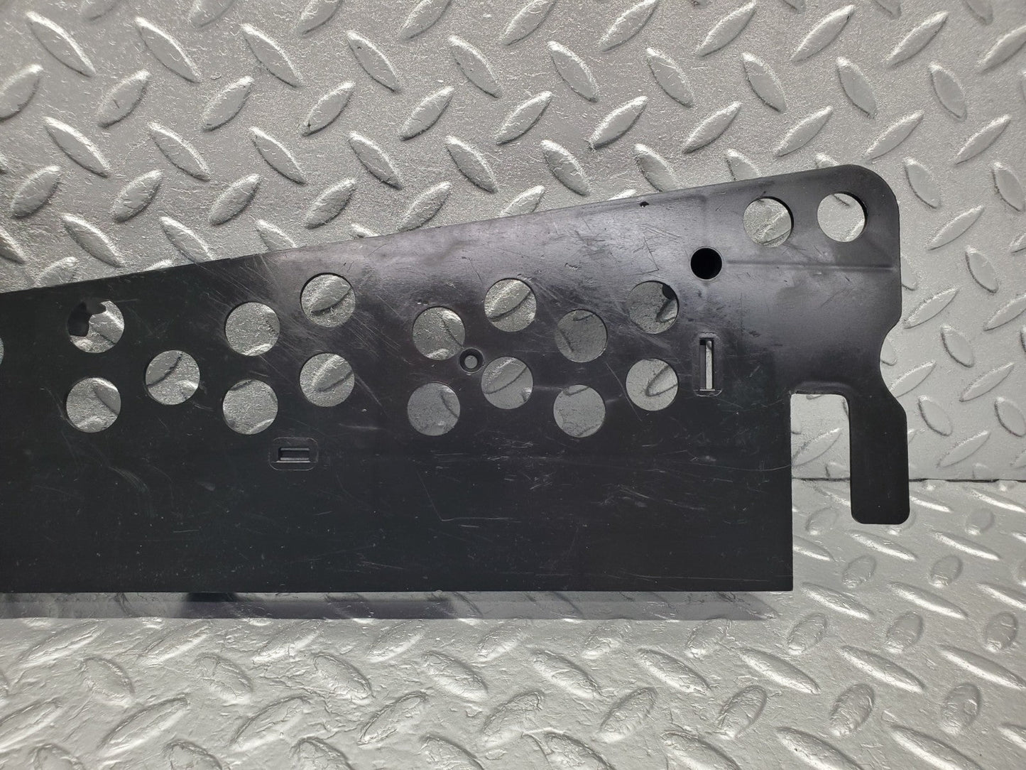 W201 Baby Benz front right cable channel cover used OEM