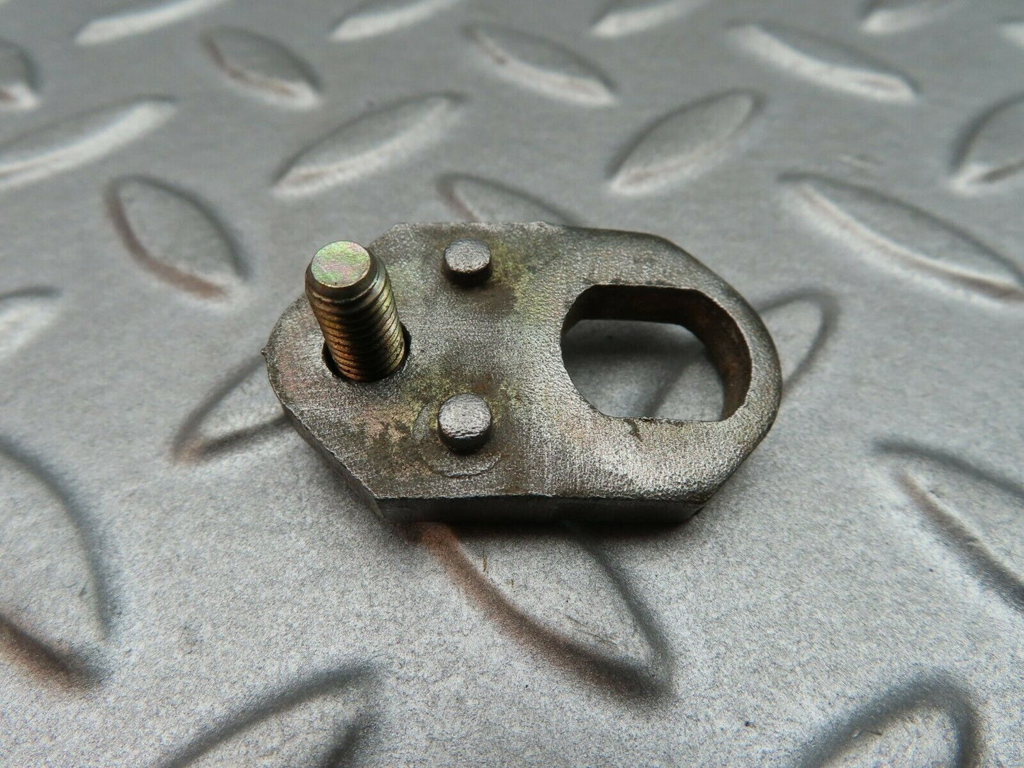 5128 Mercedes-Benz R107 350SL Fuel Injector Bracket