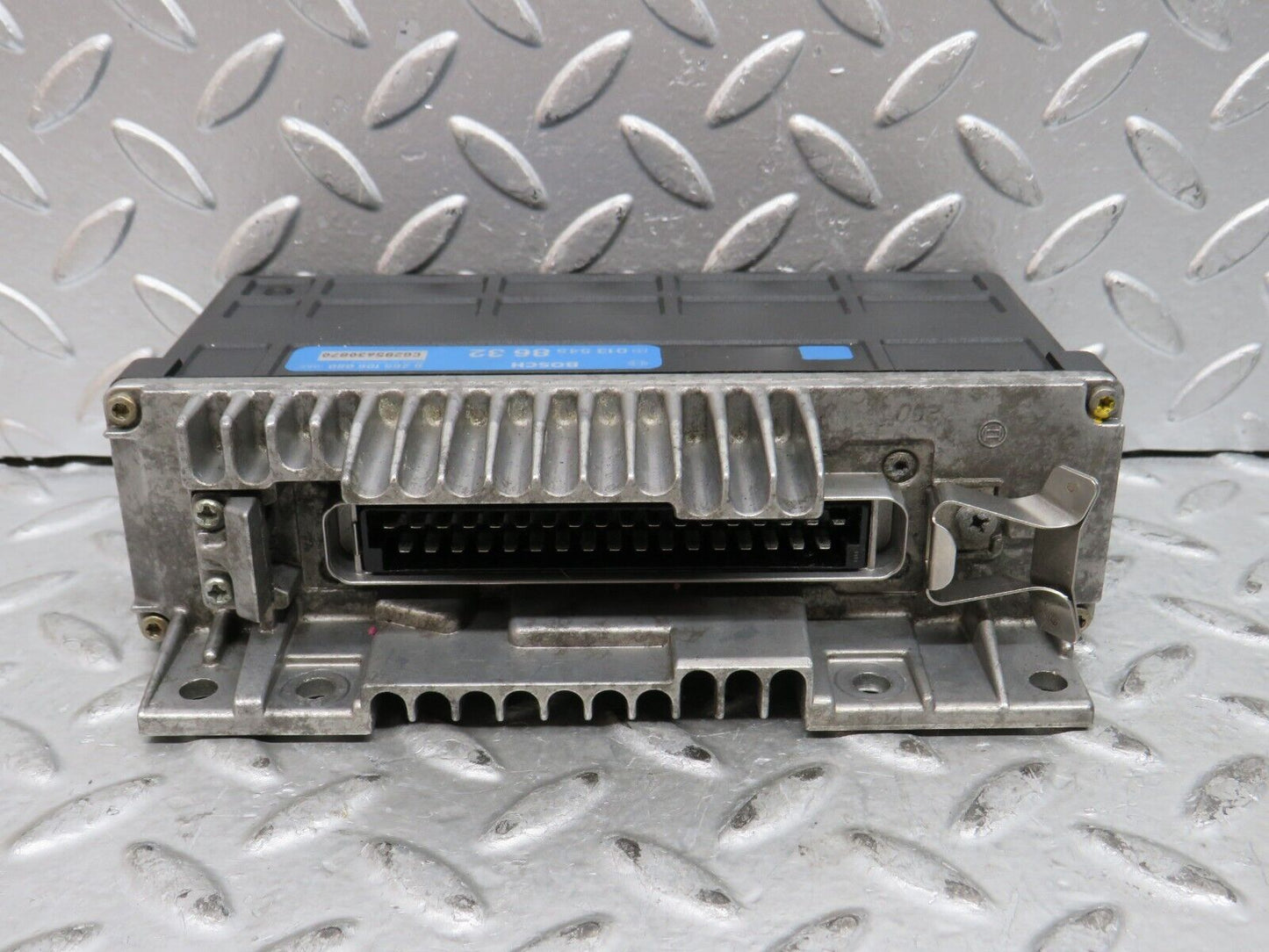 29063 Mercedes-Benz C124 320 Coupe ABS ASR Control Unit Bosch 0135458632 0265106080