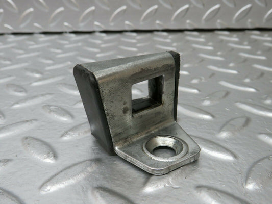 24313 Mercedes-Benz S124 220TE Wagon Door Lock Latch