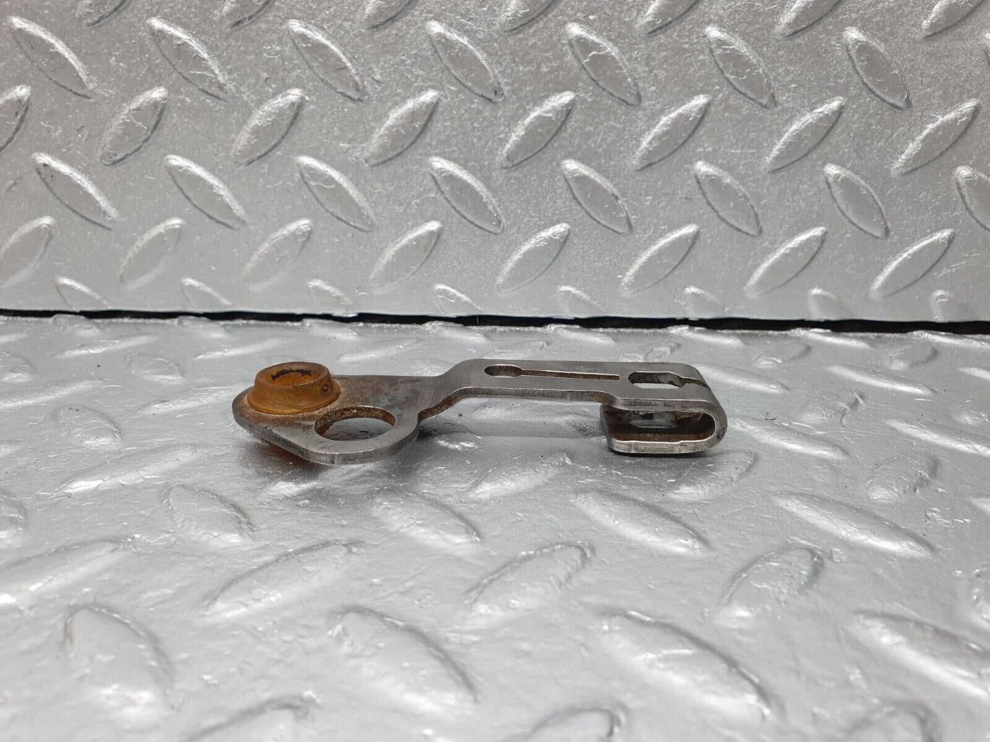 41282 Mercedes-Benz W126 300SE Automatic Gearbox Linkage Bracket