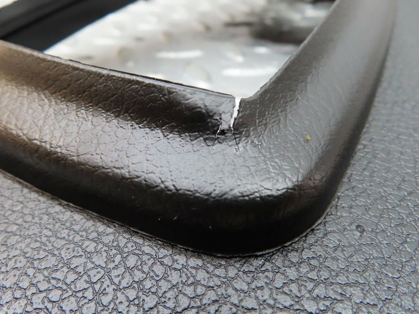 19050 Mercedes-Benz W123 300D Centre Console Gear Shift Cover Panel 1236830036